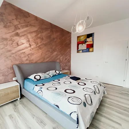 Apartment Exclusive In The Center Of